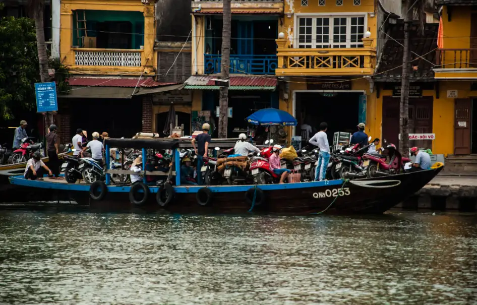 Get to Cam Kim Island Vietnam by ferry