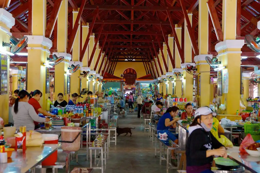 Hoi An morning market is the only international ancient market in Vietnam that is still active today.