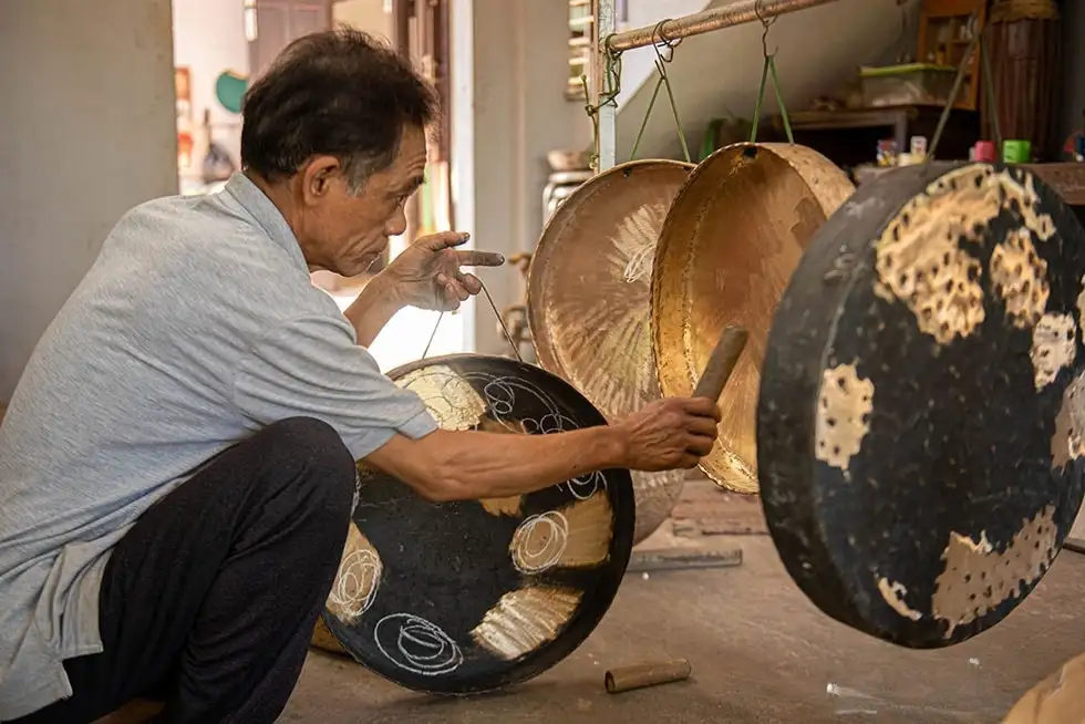 Phuoc Kieu is perhaps best known for its gongs