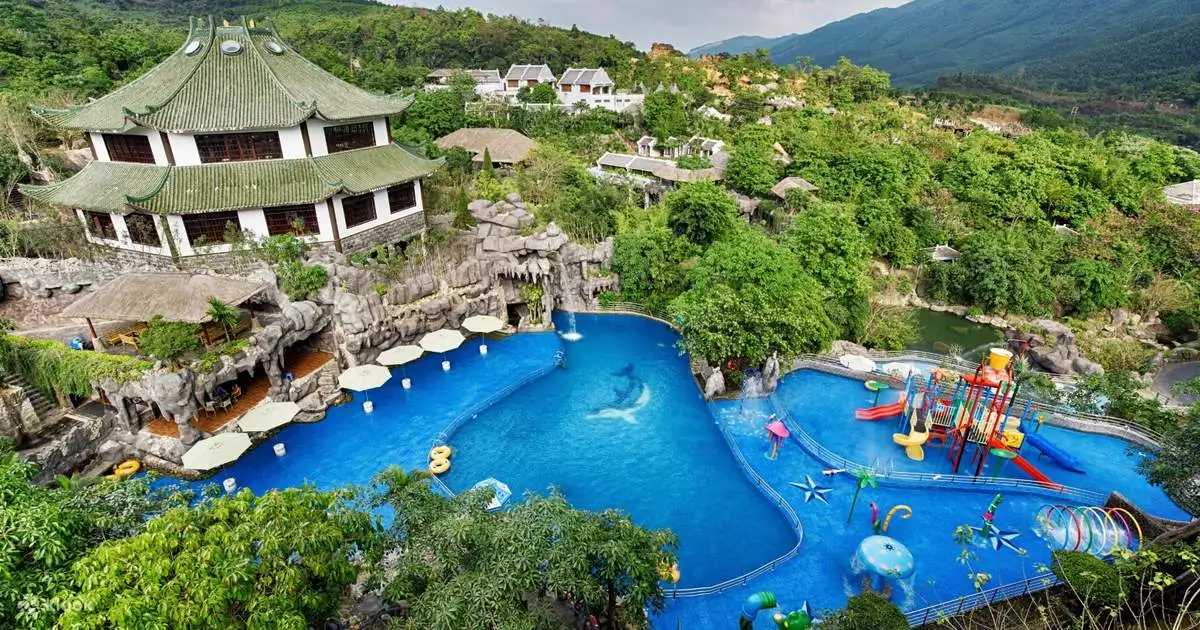Than Tai hot spring park (source: Klook)