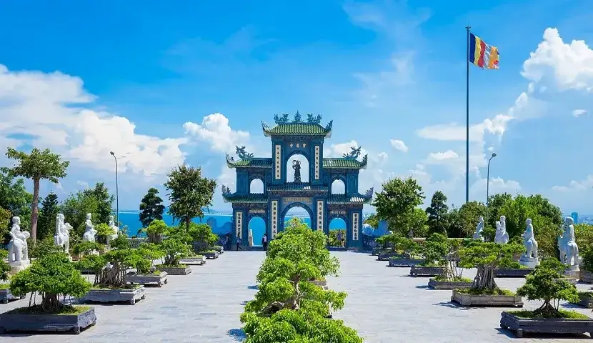 Linh Ung pagoda (source: Izitour)