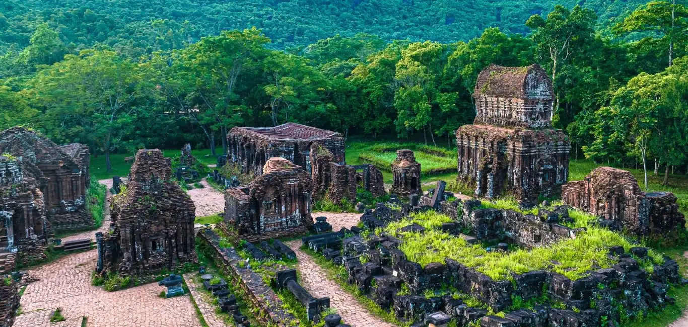The accent and long-standing Champa Kingdom in My Son Sanctuary (Source:disanvanhoamyson.vn)