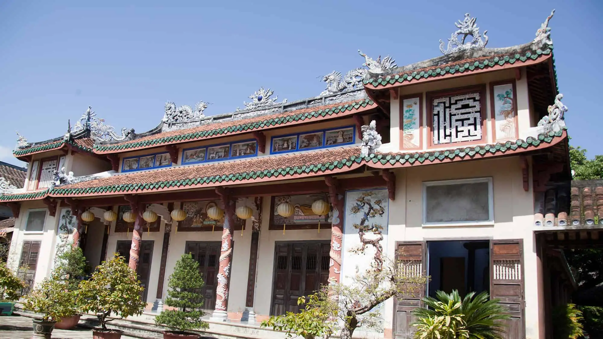 Phuoc Lam pagoda (source: Vietnam Discovery Tours)