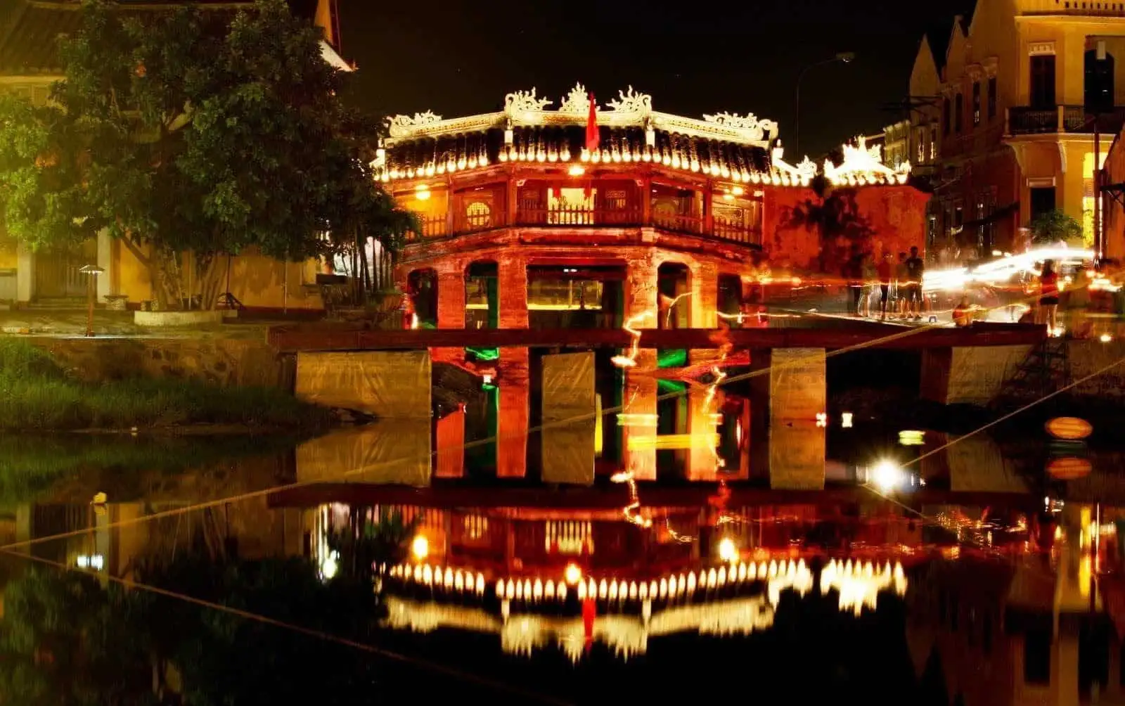 Travel tips for visiting temple near Hoi An (source: BDATrip)