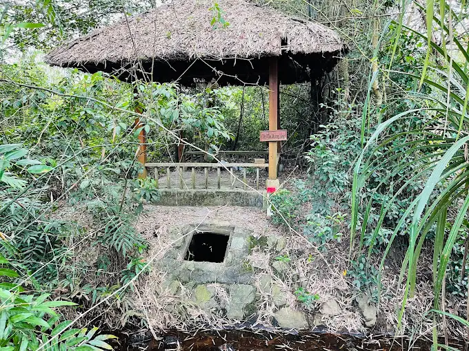 An entrance to the Ky Anh Tunnels (Source: My Tour)