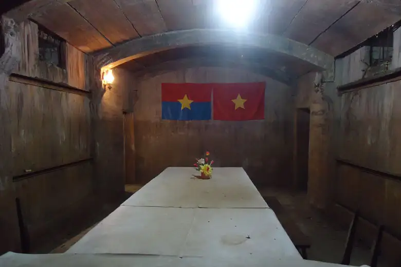 A meeting room in the Ky Anh Tunnels (Source: Tinhdoanqnam.vn)