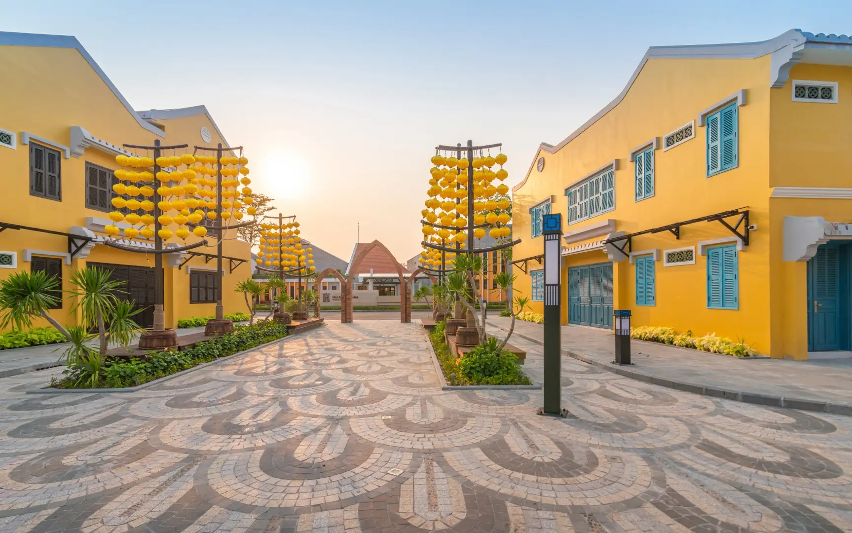 Commercial firm (source: Hoi An Memories Land)