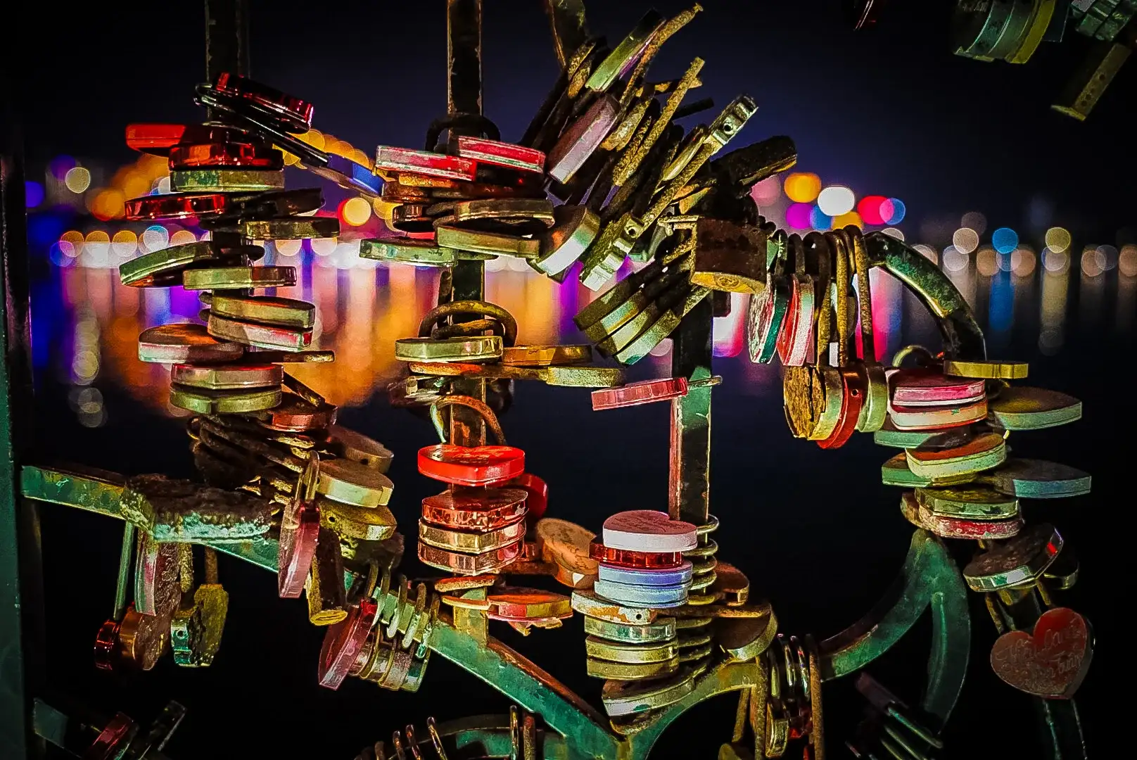 Attaching a love lock