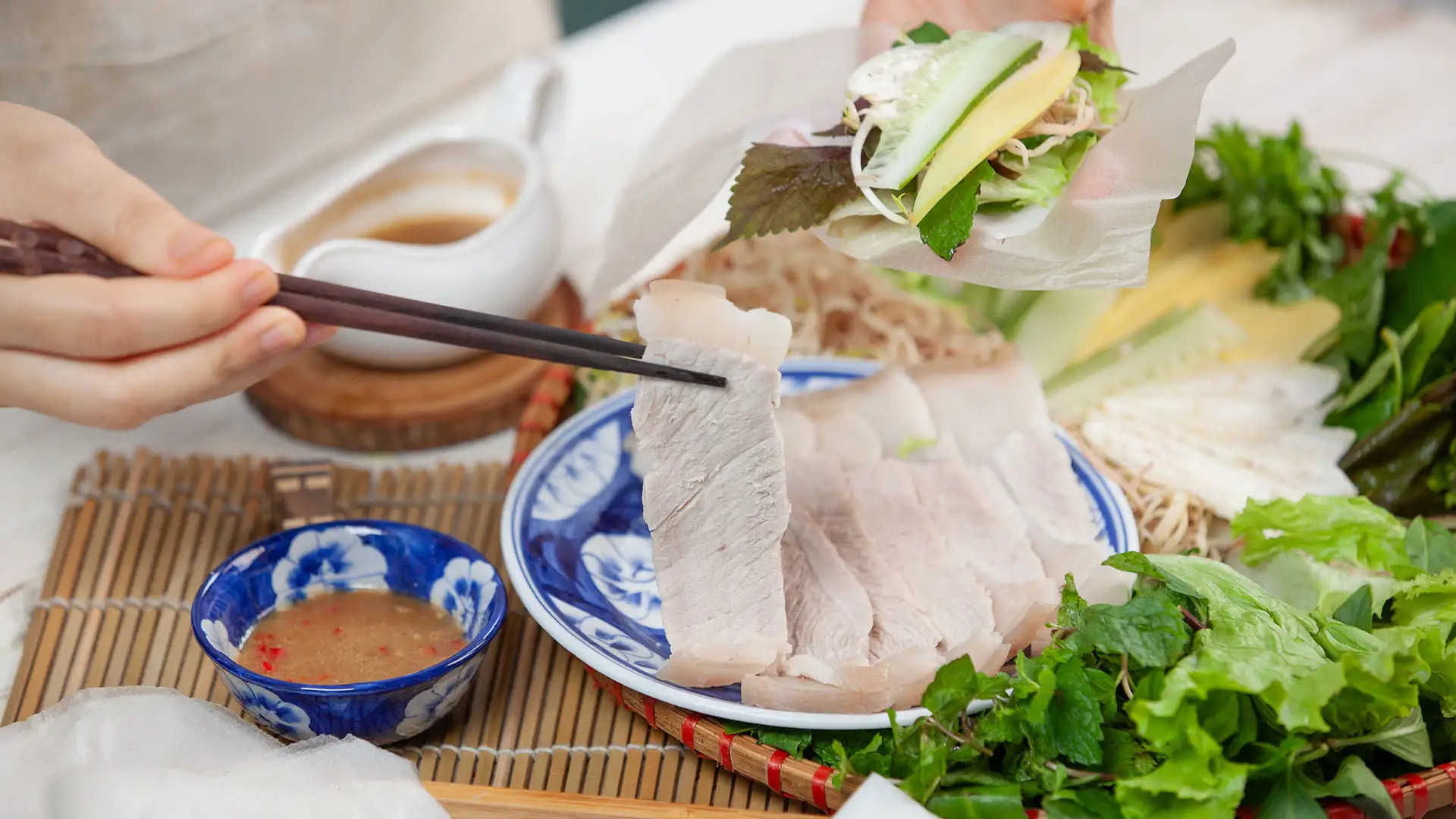 Pork Rice Paper Rolls (Source: Danangfantasticity)
