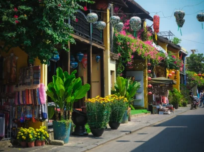 Guide du Têt à Hoi An 2025 : Fêtes, gastronomie et meilleures choses à faire