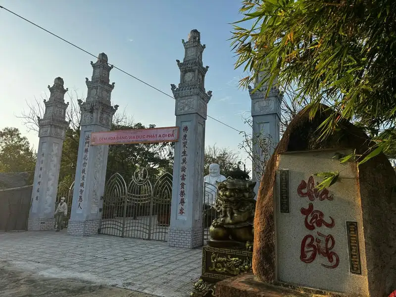 What to do at Tan Binh Temple