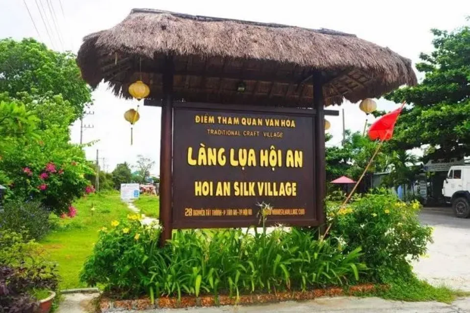 Silk Village Hoi An - An easy cultural stop near Hoi An Old Town