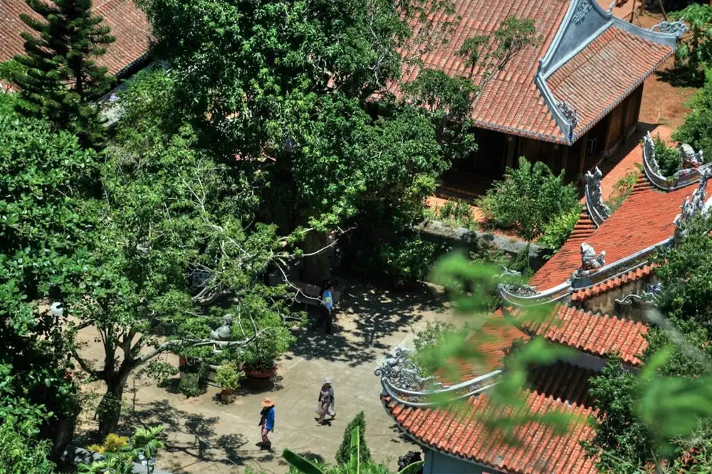 A scenic feng shui setting of Tam Thai Pagoda