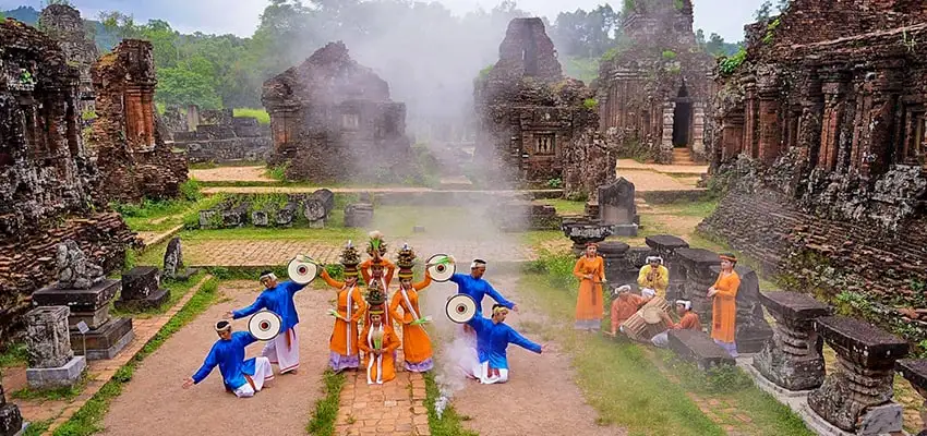 Group G mini performance area in My Son Sanctuary (Source: Hoi An Travel)