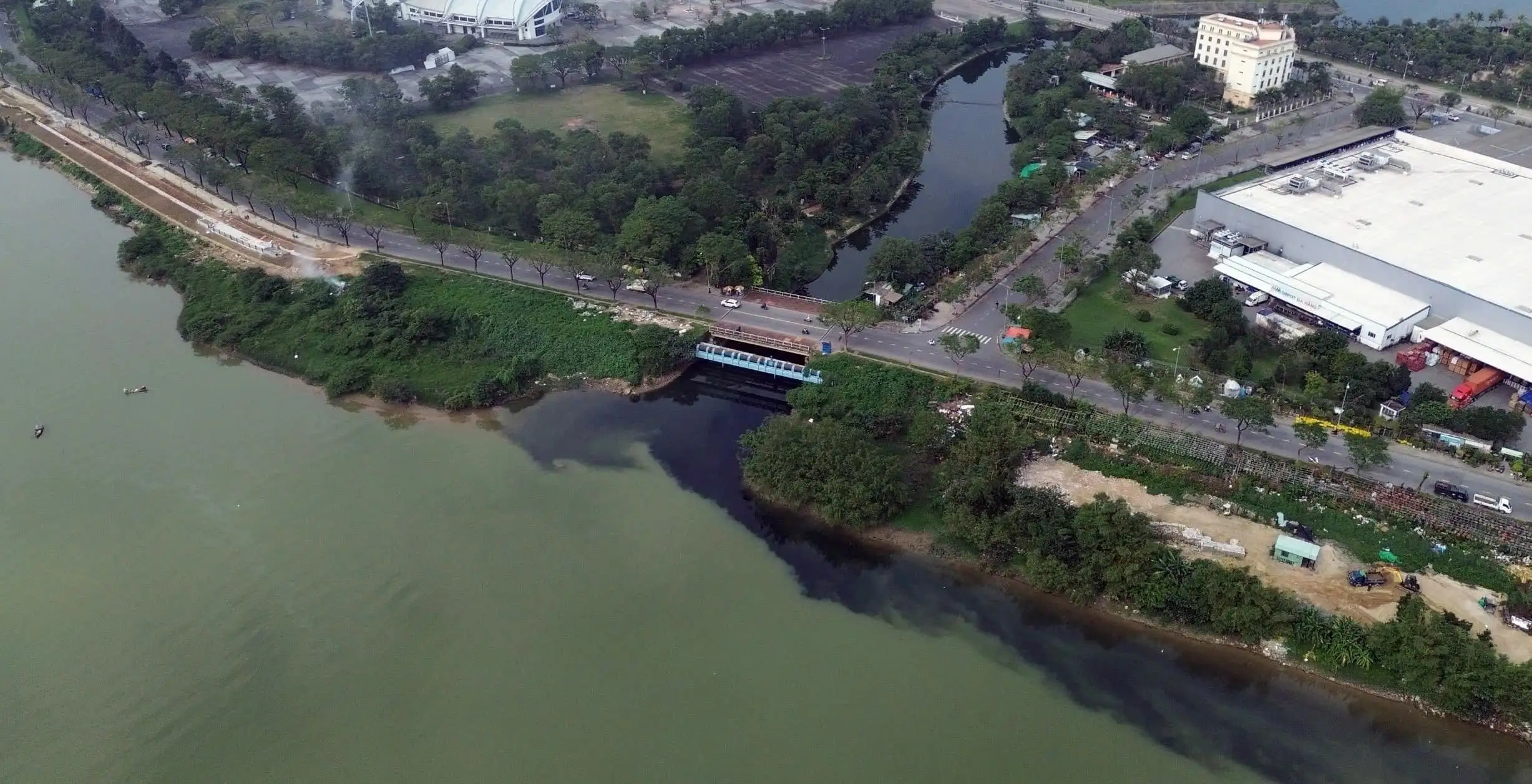 Cam Le River 