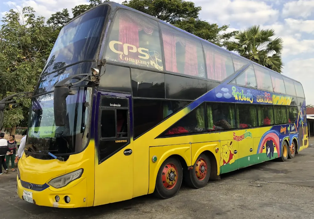 Chit Prasong bus in Pakse