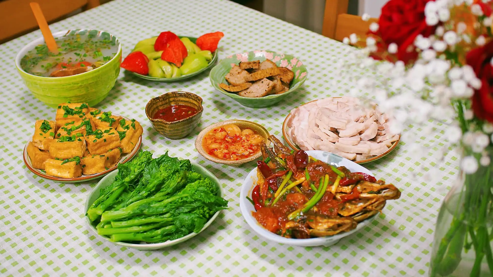 Food choices should match the pace and comfort of each travel group (Source: Collected)