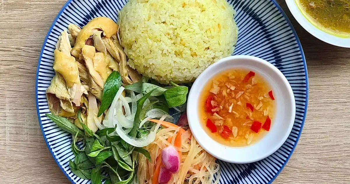 Hoi An’s iconic dishes are easy to enjoy during a lunch stop in the Ancient Town (Source: Collected)