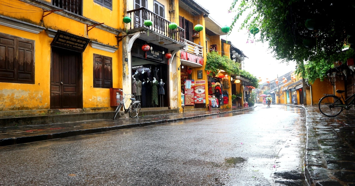 Hoi An Street after the rain (Source: Collect)