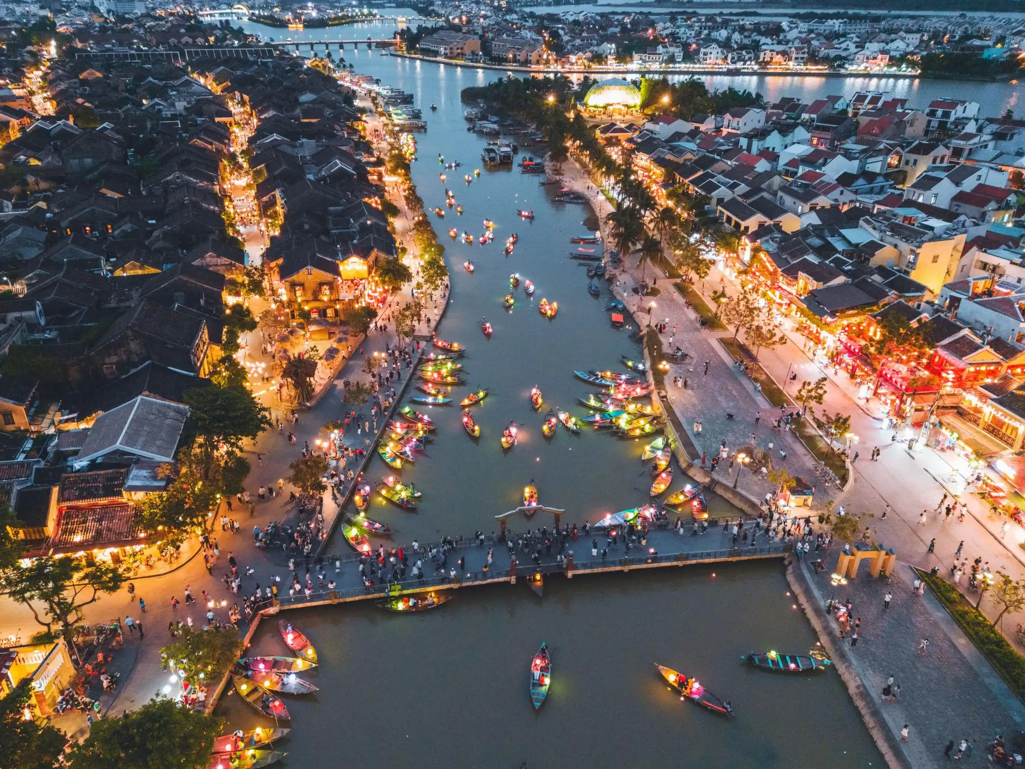 Hoi An in the midnight (Source: Collect)