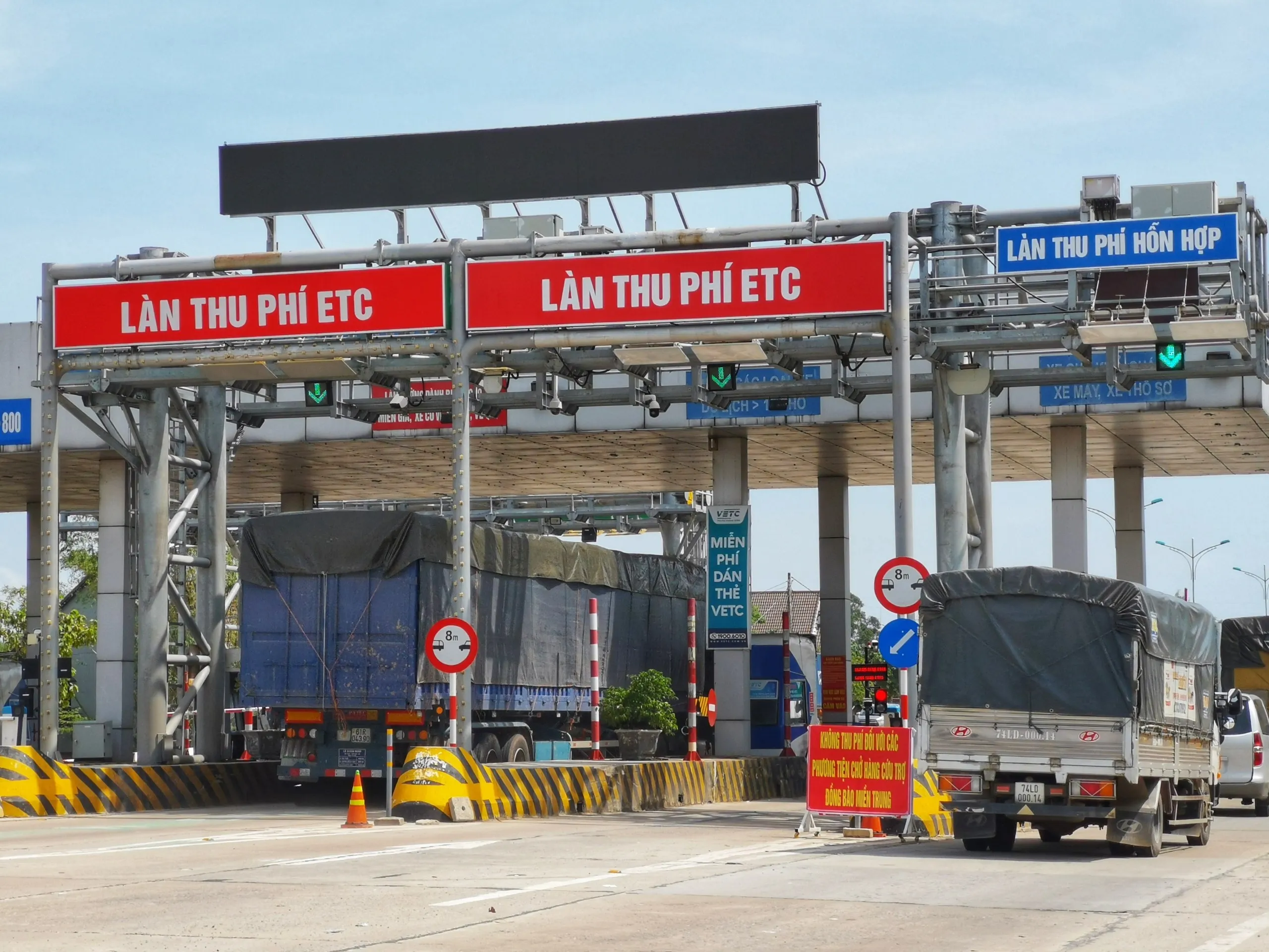 Vietnam's expressways rely on electronic toll collection systems (Source: Znews)