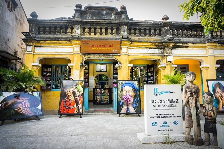 Ethnic minority portrait photography on display at Precious Heritage Art Gallery Museum in Hoi An - an Hoi An Vietnam Museum (Source: Collected)