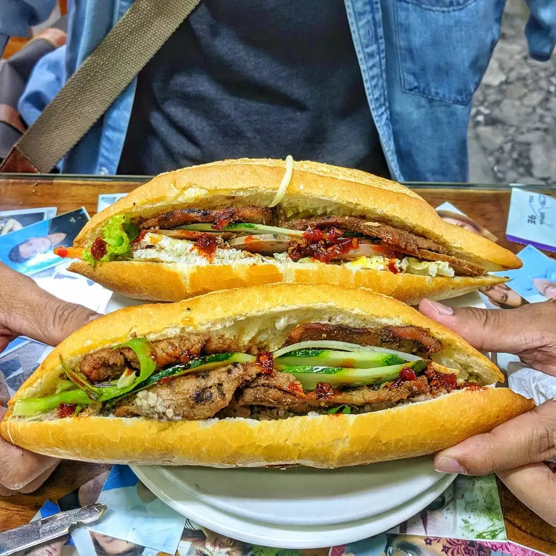 Madam Khanh – The Banh Mi Queen: A 2026 Guide to Hoi An’s Most Famous Sandwich Stall