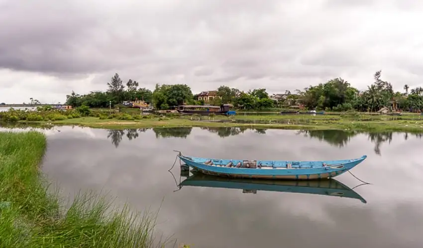 Ferry crossing the Thu Bon River to Cam Kim Island, Hoi An (Source: Explore Vietnam)