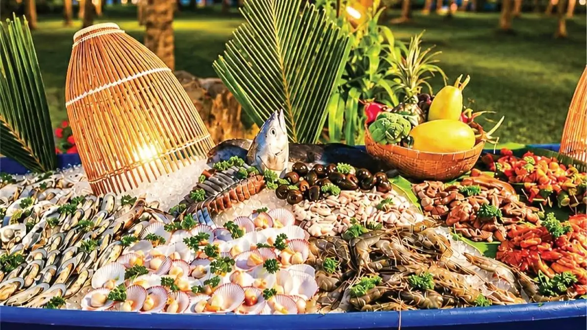 Bliss Hoi An Menu 2026: What should you eat at the seafood buffet for the best experience?