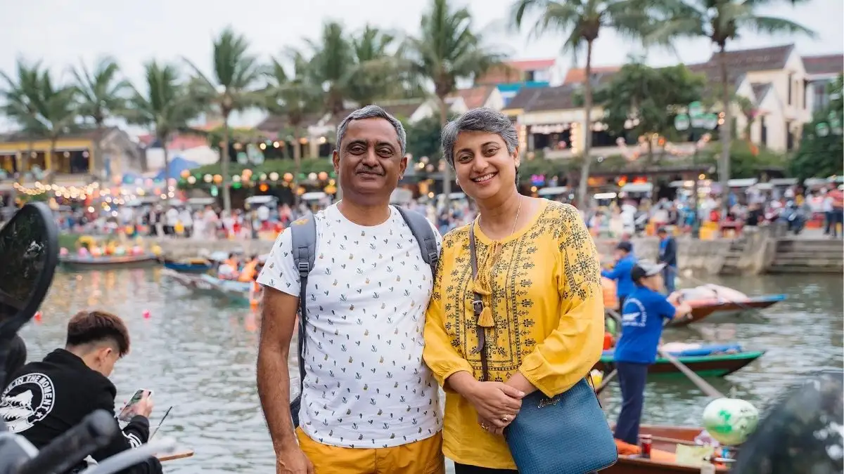Resort-ready, lightweight outfit that reflects Hoian what to wear in real travel conditions (Source: VnExpress International)