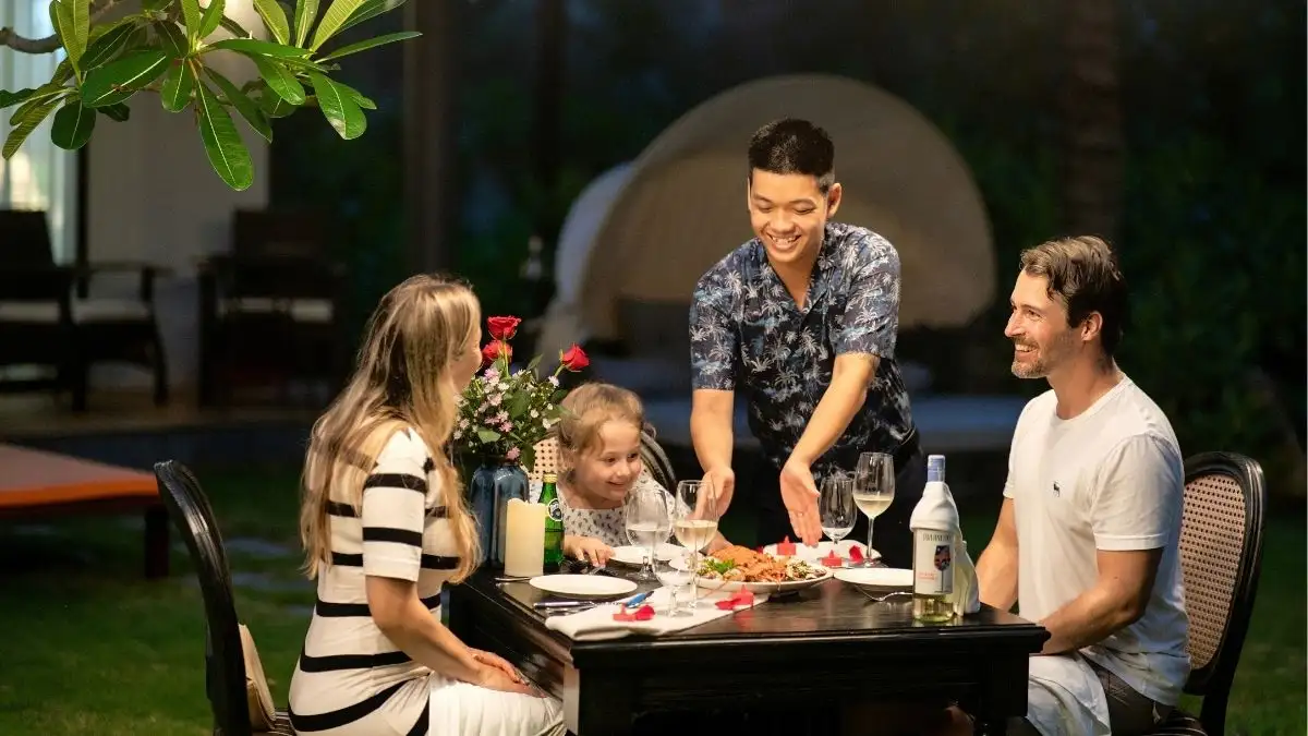 Dinner at beachfront resorts can cost significantly more
