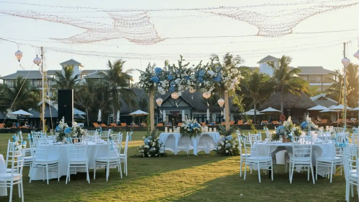 Easy to build a few days around the wedding