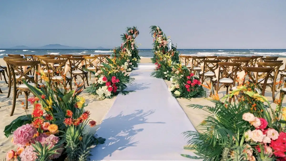 A convenient base for a destination wedding