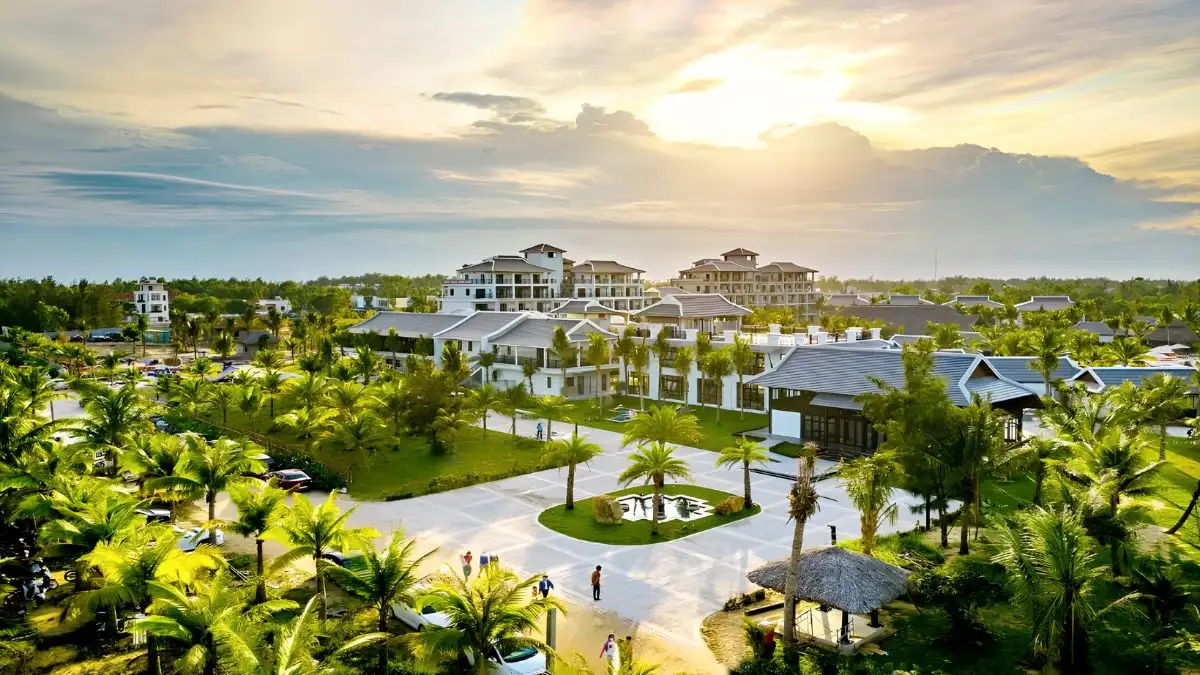 Bliss Hoi An is well suited to this format, with every element in the table above available on one property