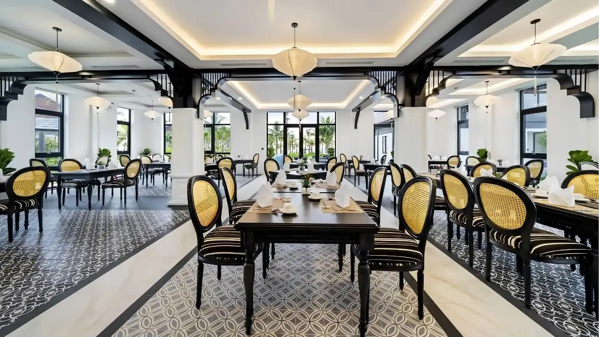 Binh Minh Restaurant at Bliss Hoi An serves a range of dishes, so guests can dine without leaving the resort