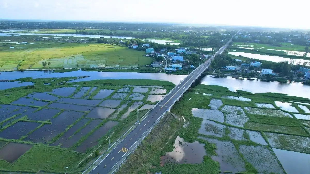 The Truong Giang has stayed almost entirely a working river for local fishing families