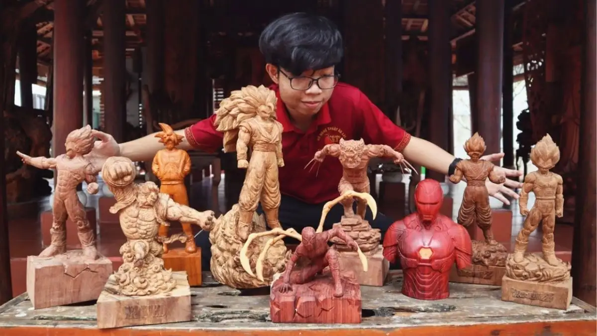 The workshop belongs to a family of carvers in Quang Nam, now part of Da Nang (Source: Wood Art Vietnam)
