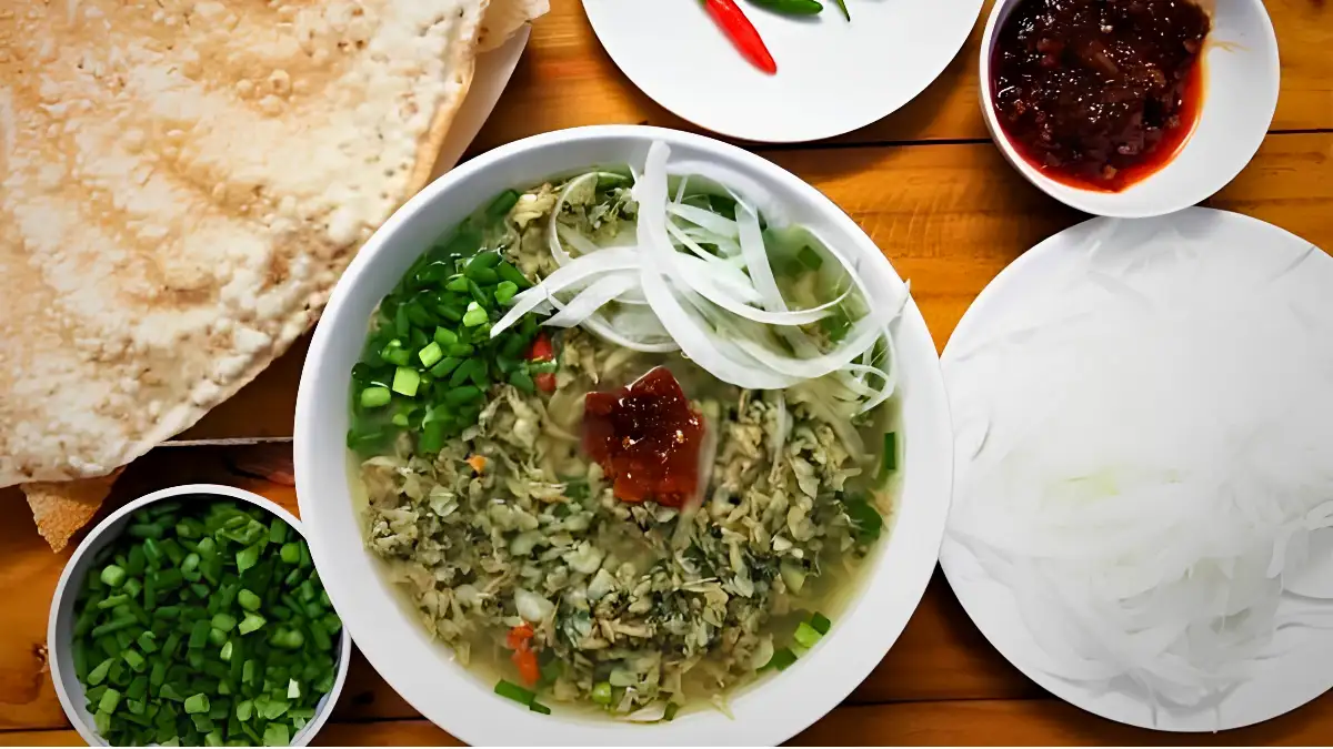A piping hot bowl of Quang Ngai don (Source: Bao Lao Dong)