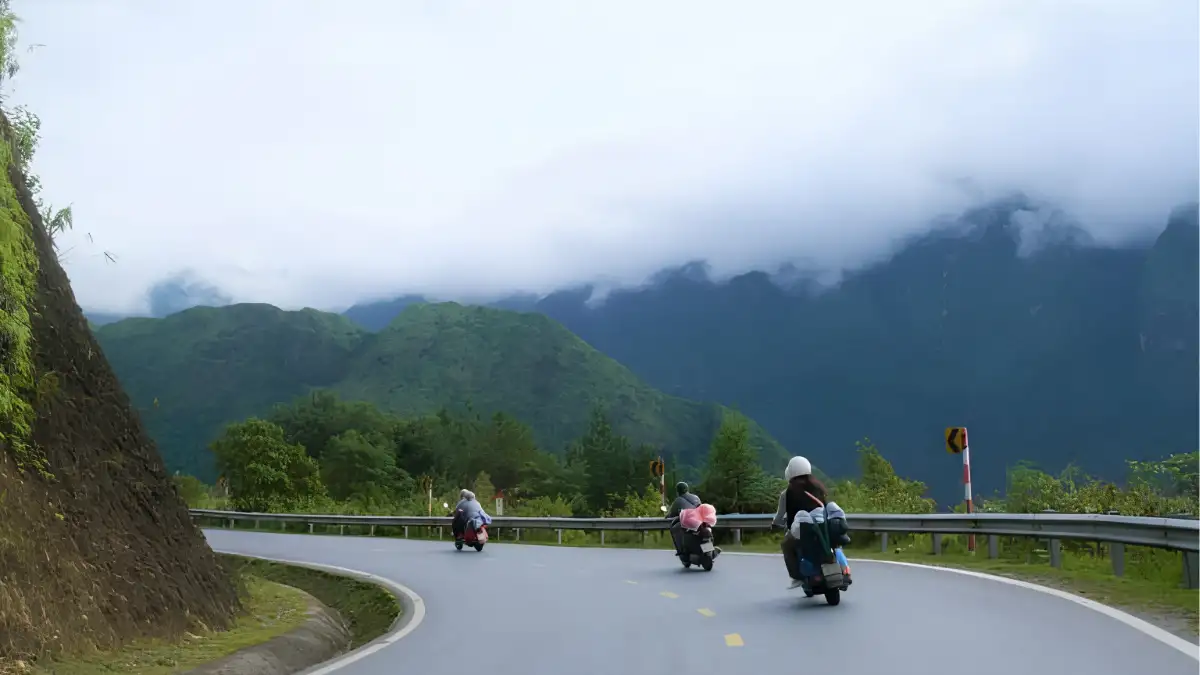A motorbike makes more sense when the journey is part of the experience (Source: motogo.vn)