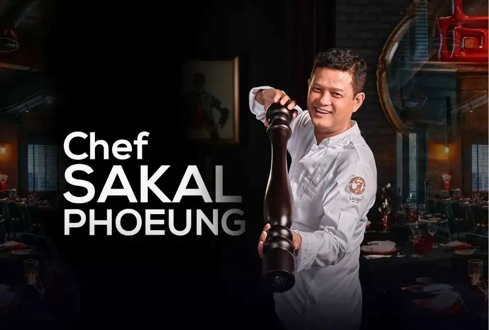 Chef Sakal does not just cook at your place; a small restaurant team moves in (Source: wowweekend.vn)