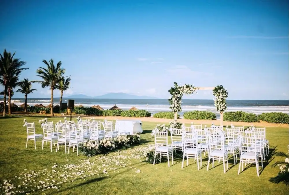 Wedding budget planning for an intimate celebration in Hoi An