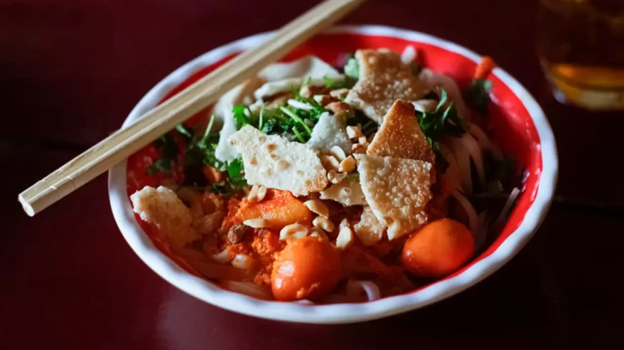 Hoi An old and street food