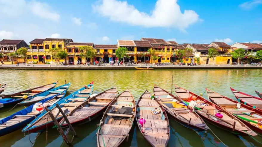 Hoi An old and street food